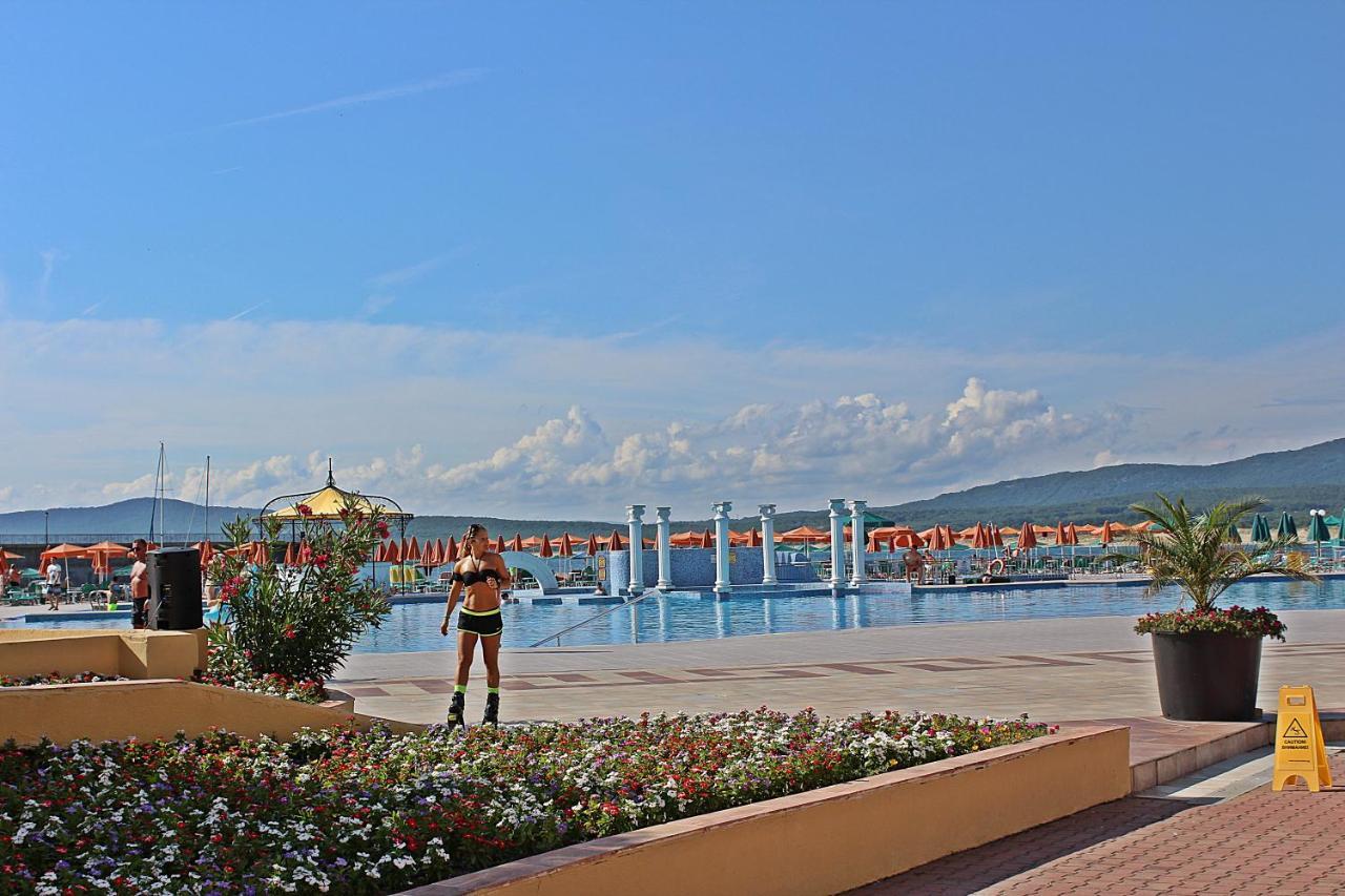 Duni Marina Beach Hotel Dyuni Bagian luar foto
